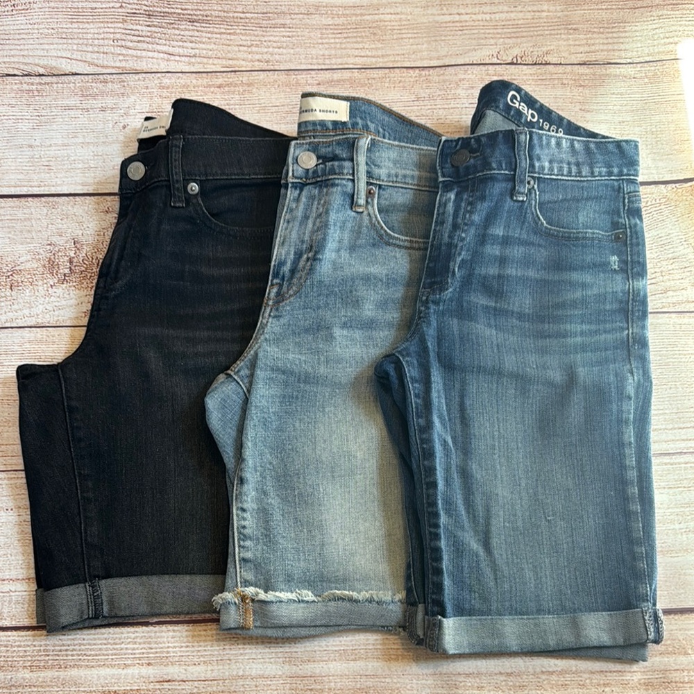 Gap Bermuda Shorts Bundle